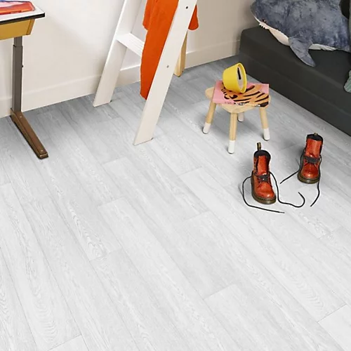 Beauflor Pure Oak 009S Wood Effect Anti Slip Vinyl Flooring-2WX2L 4 Beauflor Pure Oak 009S Wood Effect Anti Slip Vinyl Flooring-2WX2L - Image 2