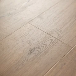 GoodHome Bicester Honey Oak Effect Laminate Flooring, 1.85m² -Floors Specialty Shop goodhome bicester honey oak effect laminate flooring 1 85m 5059340391328 36c