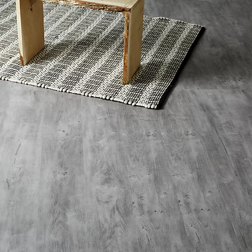 GoodHome Caloundra Vintage Grey Oak Grey Wood Effect Laminate Flooring, 2.397m² 3 GoodHome Caloundra Vintage Grey Oak Grey Wood Effect Laminate Flooring, 2.397m²