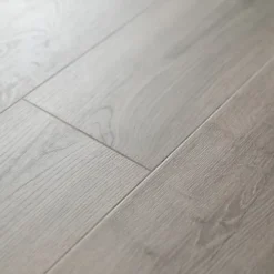 GoodHome Cleobury Grey Oak Effect Laminate Flooring, 1.69m² -Floors Specialty Shop goodhome cleobury grey oak effect laminate flooring 1 69m 5059340391267 36c