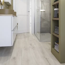 GoodHome Cleobury White Oak Effect Laminate Flooring, 1.69m²