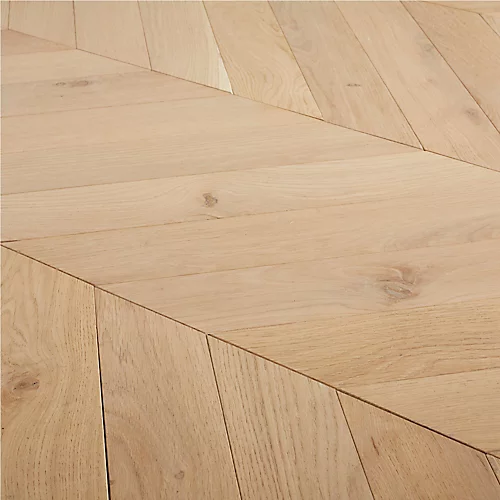 GoodHome Eslov Natural Wood Effect Oak & Poplar Engineered Real Wood Top Layer Flooring, 1.75m² Pack Of 36 4 GoodHome Eslov Natural Wood Effect Oak & Poplar Engineered Real Wood Top Layer Flooring, 1.75m² Pack Of 36 - Image 2