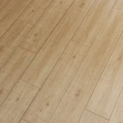 GoodHome Maldon Wood Effect Laminate Flooring, 1.65m² -Floors Specialty Shop goodhome maldon wood effect laminate flooring 1 65m 5059340391335 36c