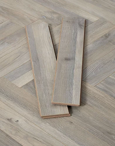 Impero Herringbone - Beach House Oak 12mm Laminate Flooring. 2.2m² Pack 5 Impero Herringbone - Beach House Oak 12mm Laminate Flooring. 2.2m² Pack - Image 3
