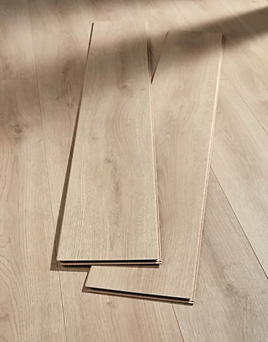 KronoSwiss Standard Plus - Summer Oak Beige 7mm Laminate Flooring. 2.39m² Pack 5 KronoSwiss Standard Plus - Summer Oak Beige 7mm Laminate Flooring. 2.39m² Pack - Image 3