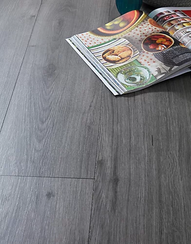 Swiss Krono Standard Plus - Millennium Oak Grey 7mm Laminate Flooring. 2.39m² Pack 4 Swiss Krono Standard Plus - Millennium Oak Grey 7mm Laminate Flooring. 2.39m² Pack - Image 2