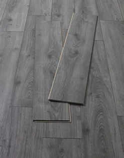 Swiss Krono Standard Plus - Millennium Oak Grey 7mm Laminate Flooring. 2.39m² Pack 8 Swiss Krono Standard Plus - Millennium Oak Grey 7mm Laminate Flooring. 2.39m² Pack -Floors Specialty Shop swiss krono standard plus millennium oak grey 7mm laminate flooring 2 39m pack4032271169489 03c MP
